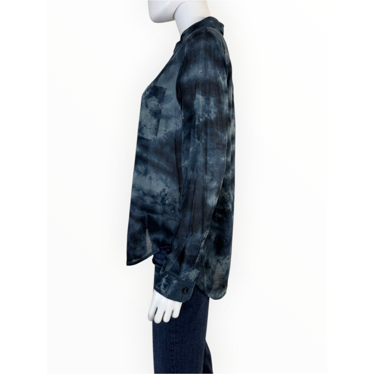 Pilcro and the Letterpress Blue Cate Classic Tie-Dye Button-down Size S