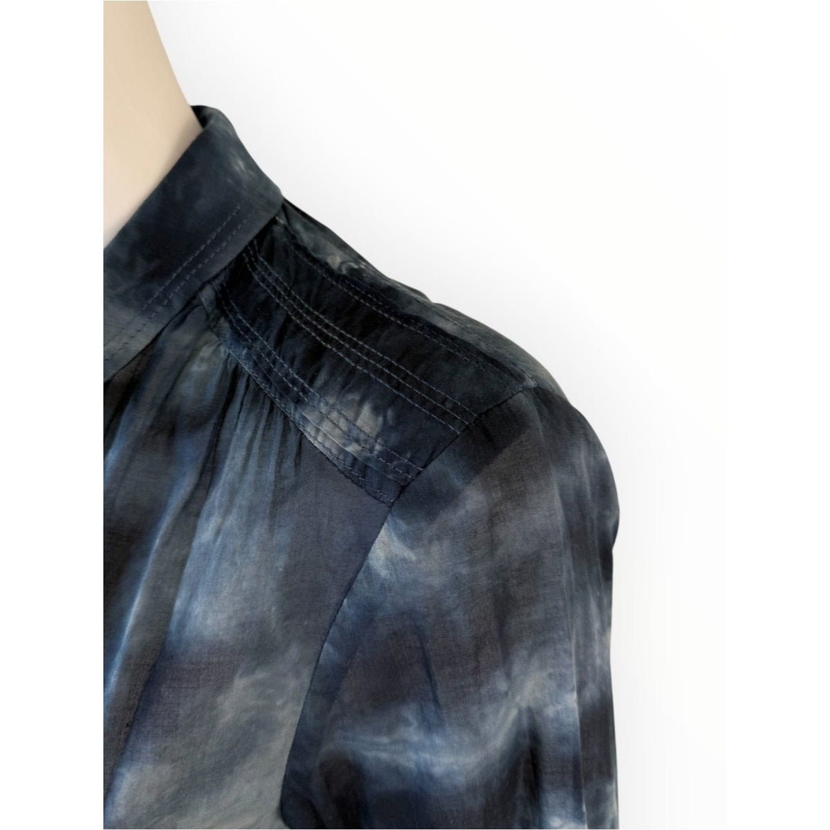 Pilcro and the Letterpress Blue Cate Classic Tie-Dye Button-down Size S