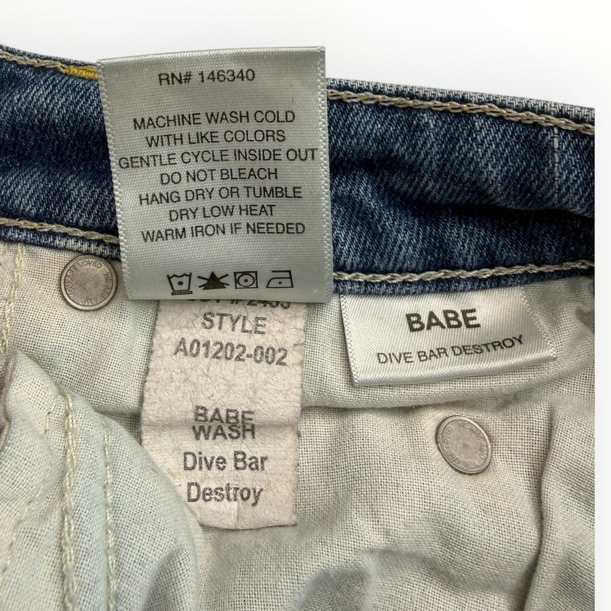 AMO Denim BABE Dive Bar Destroyed Jeans High Rise Size 26