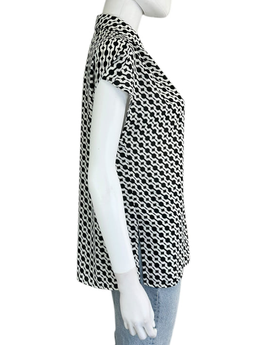 MAX STUDIO NWT Black Geo Print Blouse Size M