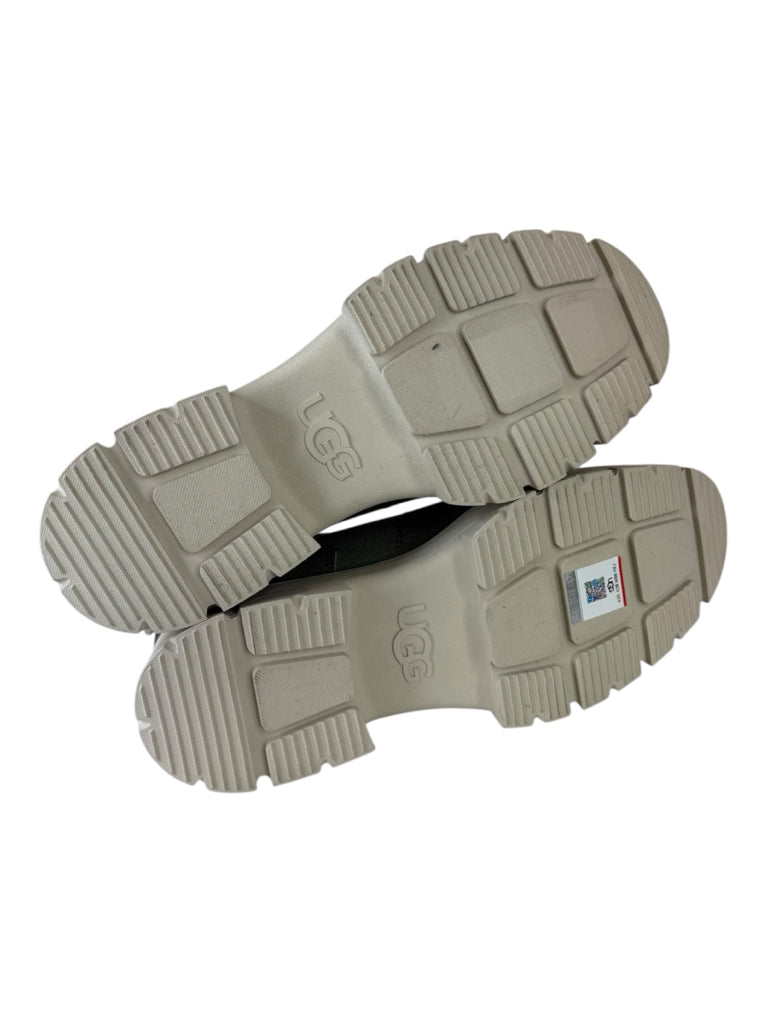 UGG NWT Green Ashton Hybrid Sneakers Size 9
