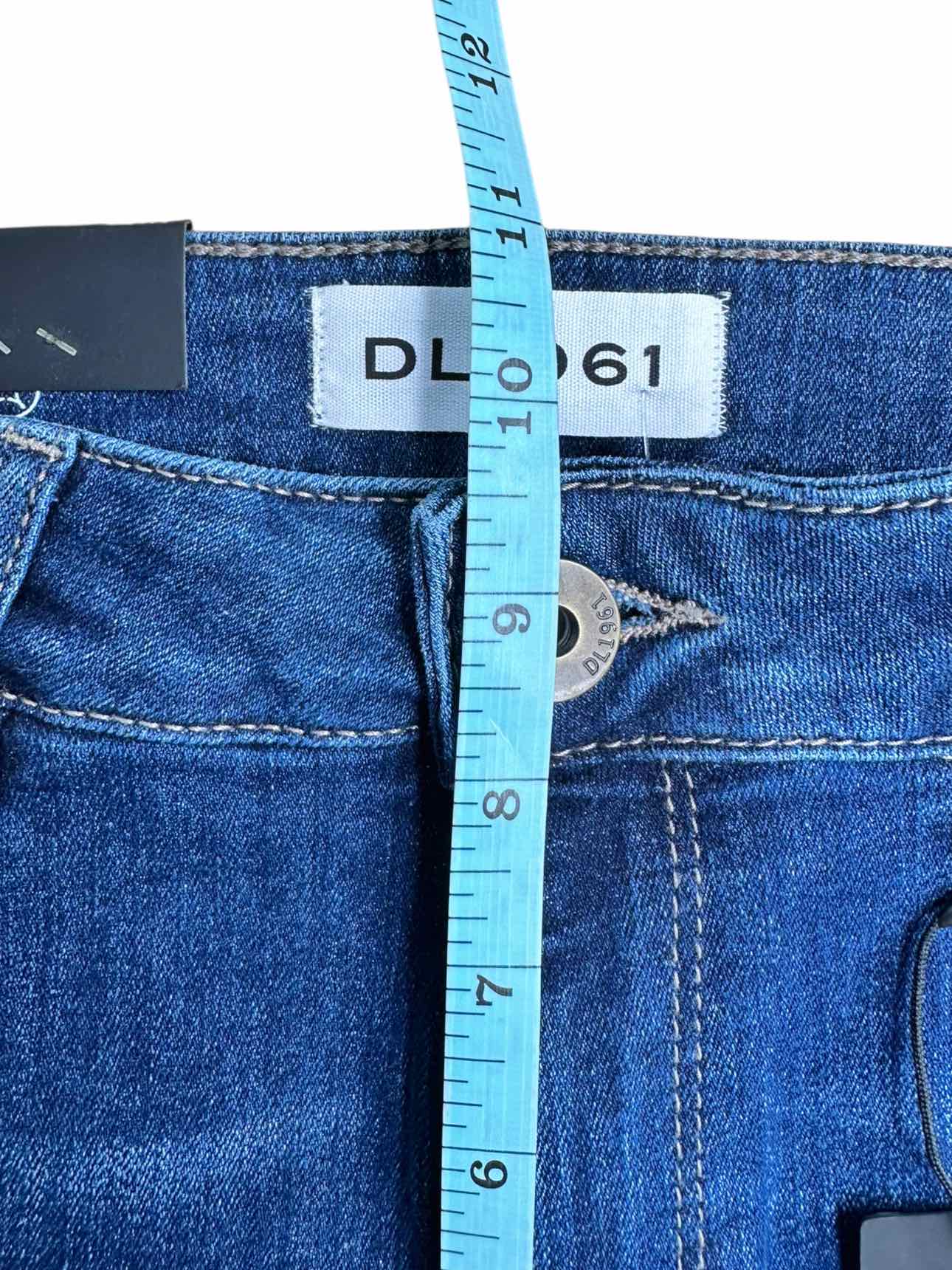 DL1961 NWT Mara Straight Ankle Jean Size 29