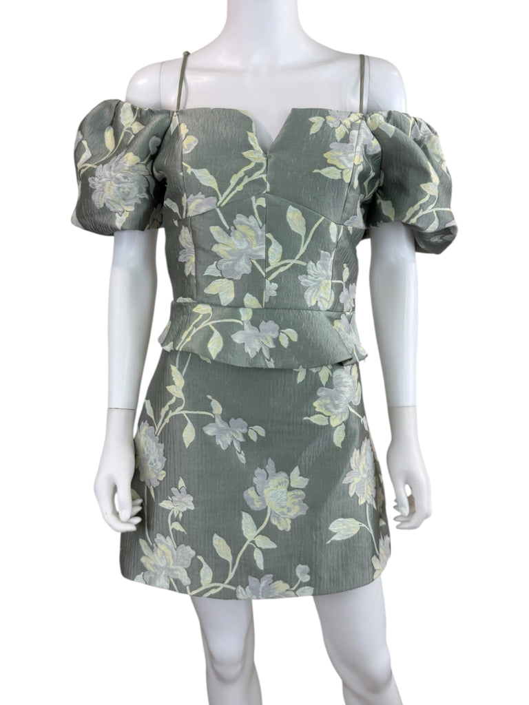 LUCY PARIS Size M 2 PC Set