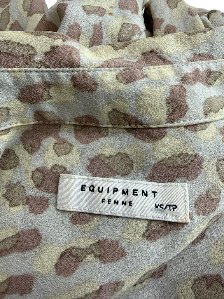 EQUIPMENT Size XS Button-Down Shirt