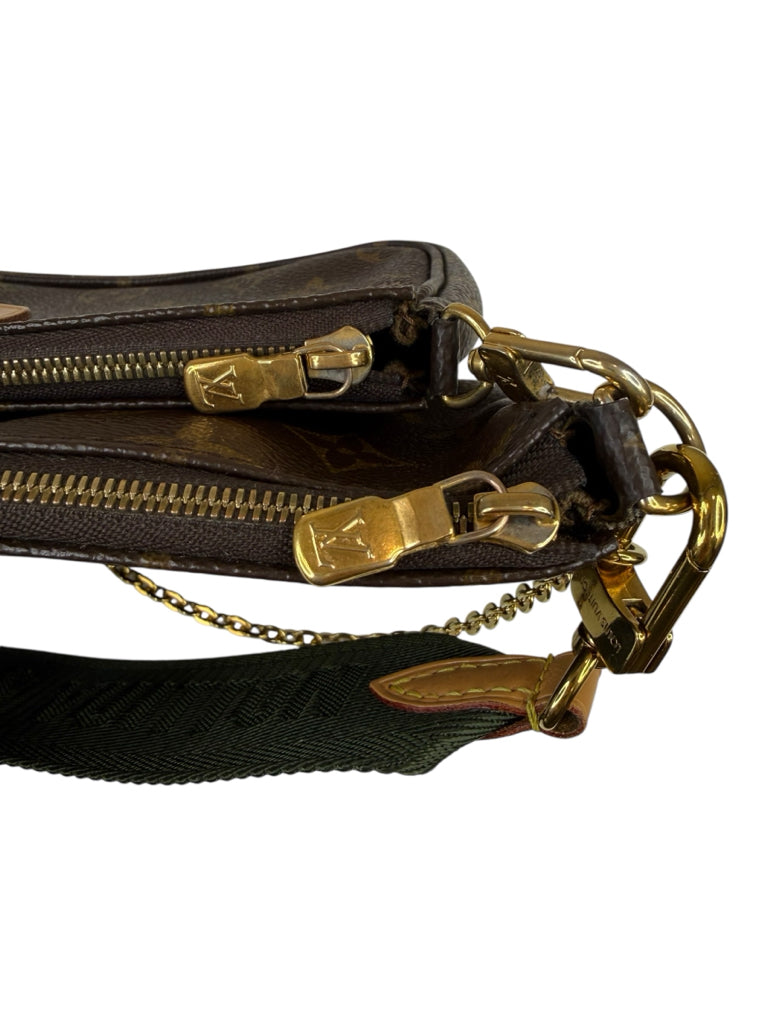 Louis Vuitton Multi Pochette Accessoires Crossbody