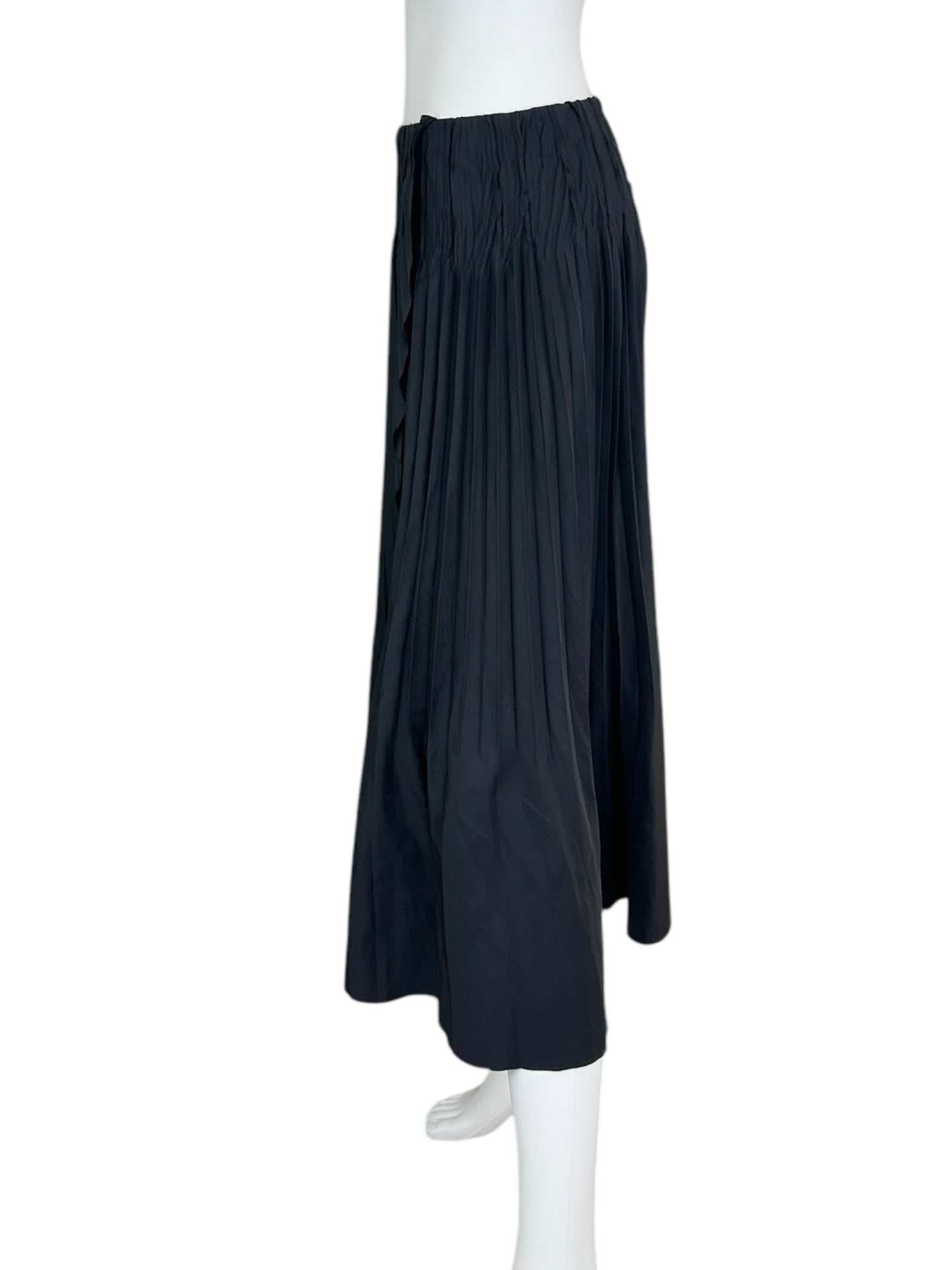 Vince. Black Skirt Size XS