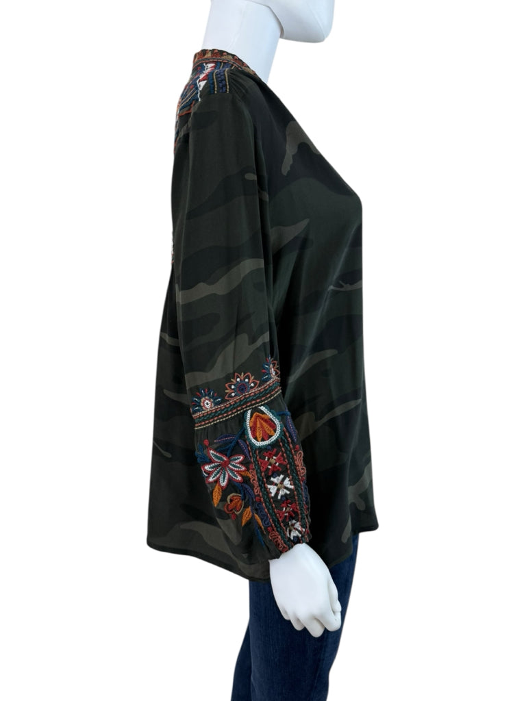 Johnny Was 100% Silk Green Camo Laila Paris Blouse Size S