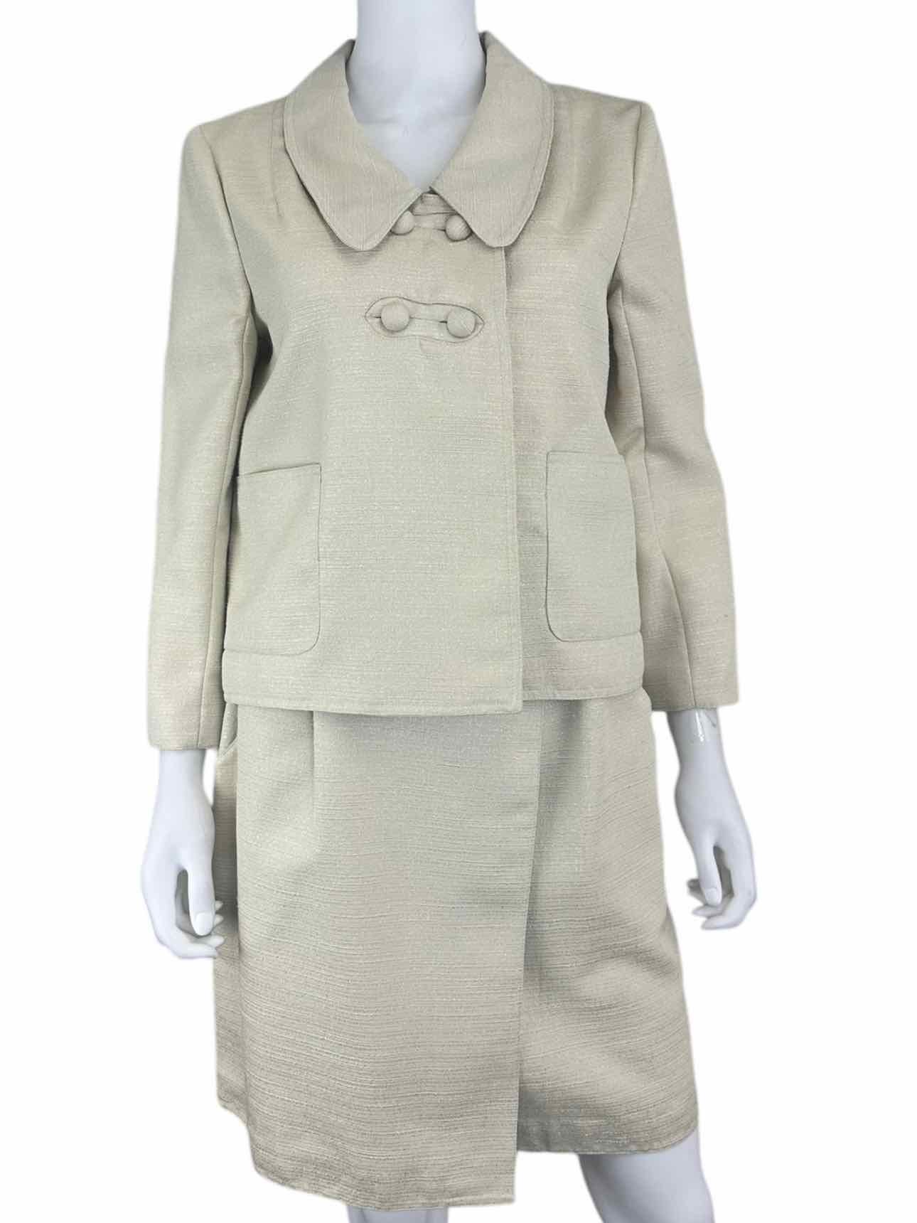 WALTER Ivory Blazer and Skirt 2 PC Set Size 6