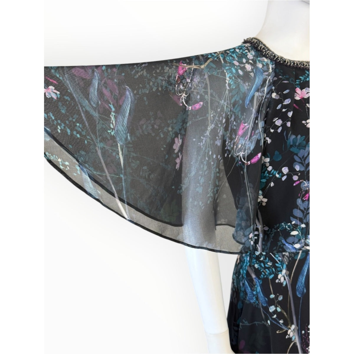 Teri Jon by Rickie Freeman NWT Black Floral Chiffon Capelet Dress Size 4