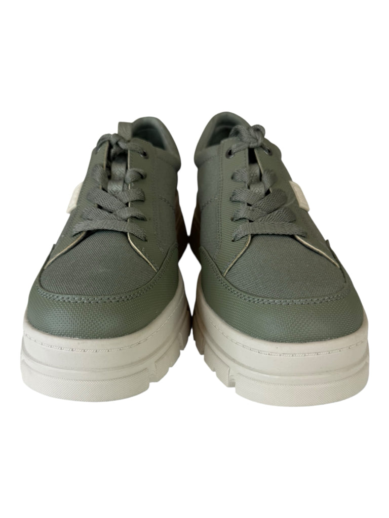 UGG NWT Green Ashton Hybrid Sneakers Size 9