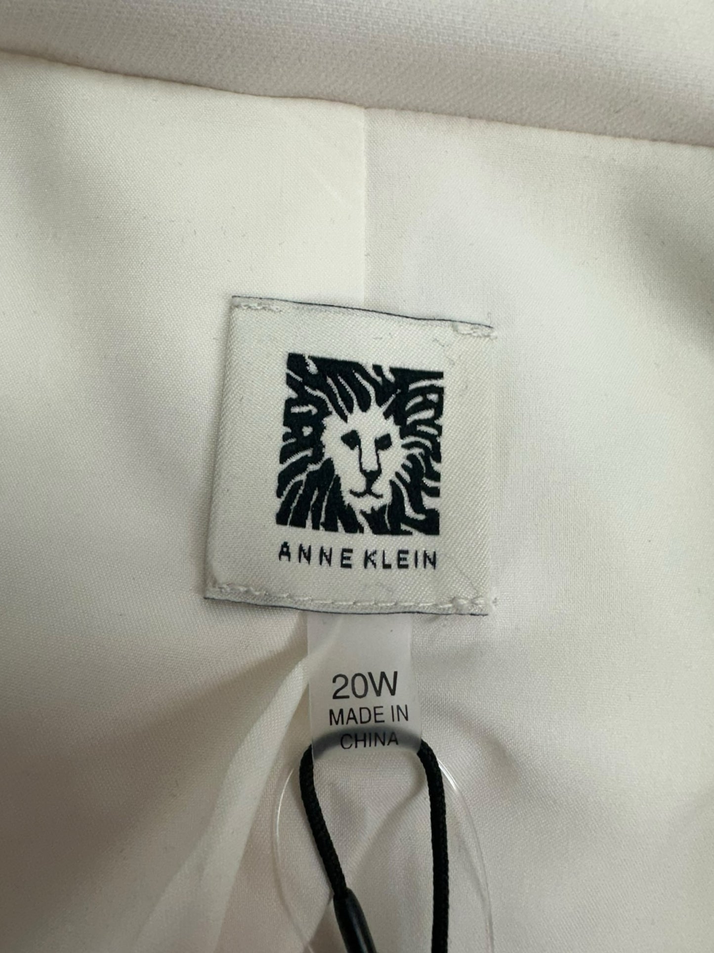 Anne Klein NWT White Blazer Size 20W
