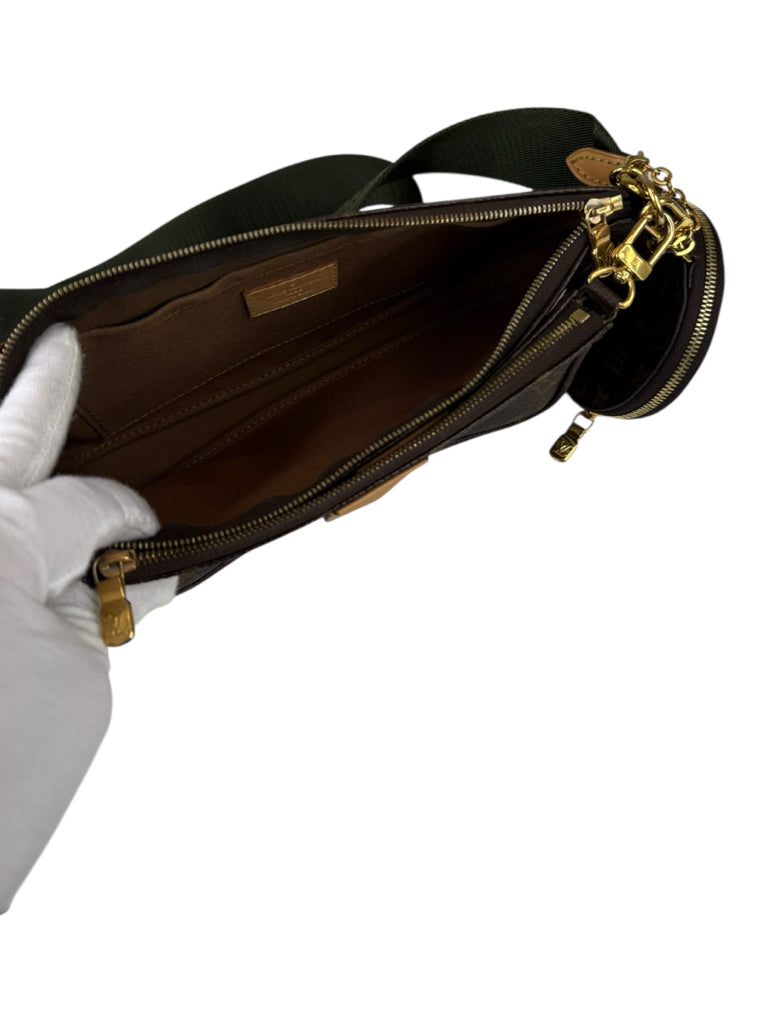 Louis Vuitton Multi Pochette Accessoires Crossbody