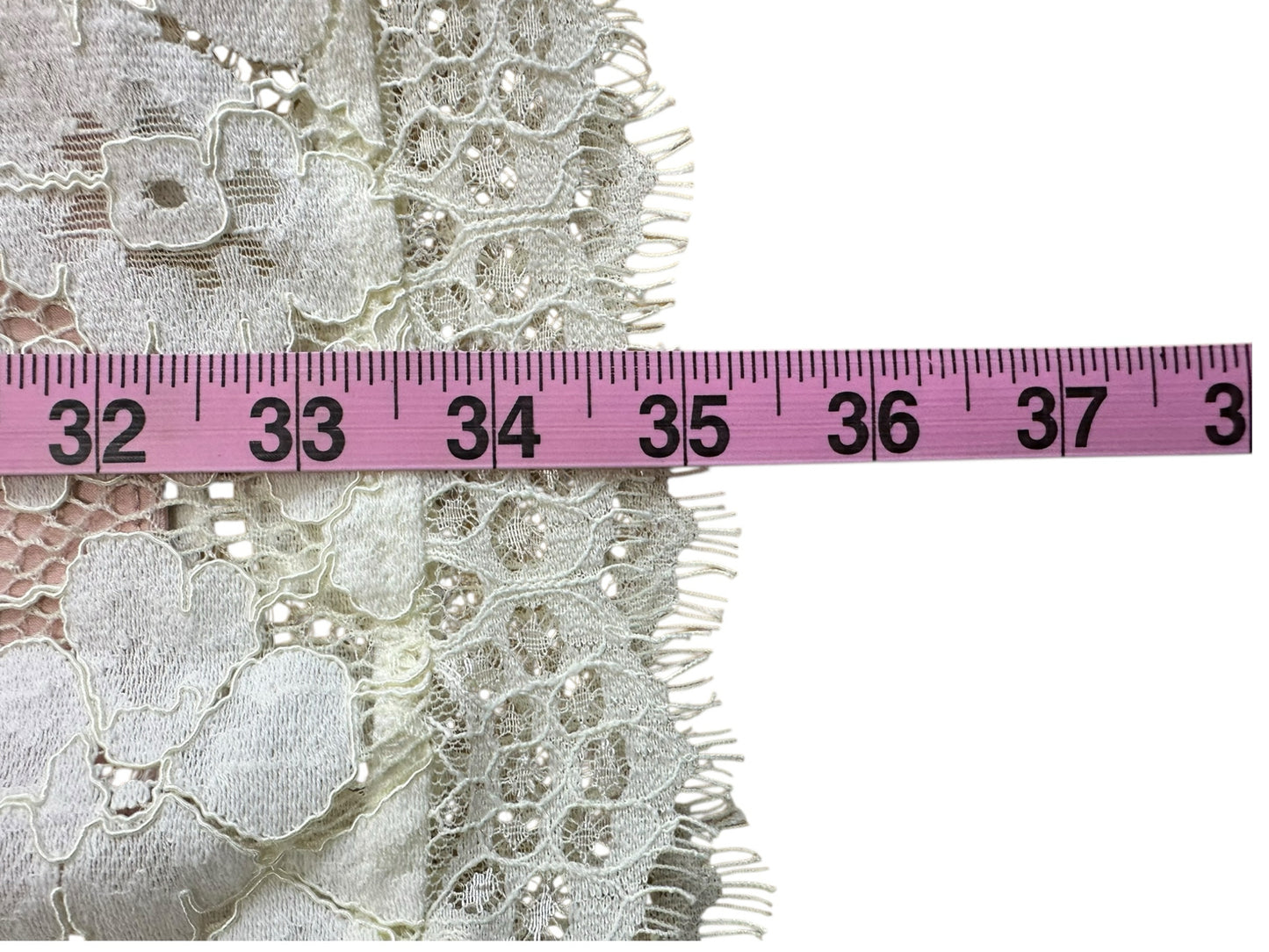 VINCE CAMUTO White Lace Mini Dress Size 6