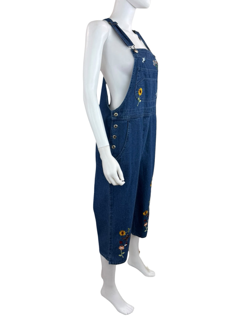 AGAPO NWT Vintage Floral Embroidered Overalls Size M