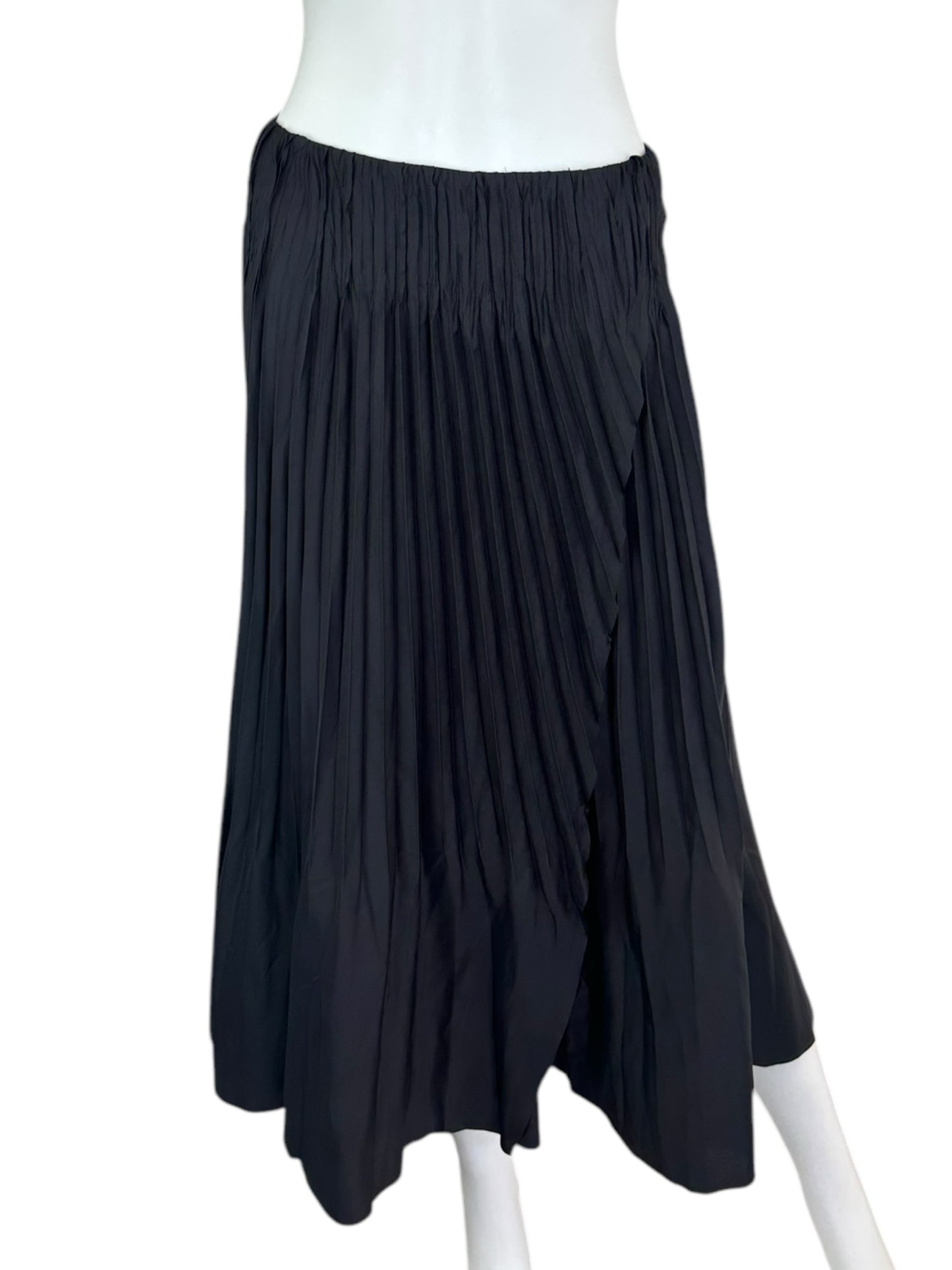 Vince. Black Skirt Size XS