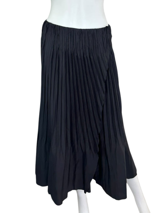 Vince. Black Skirt Size XS