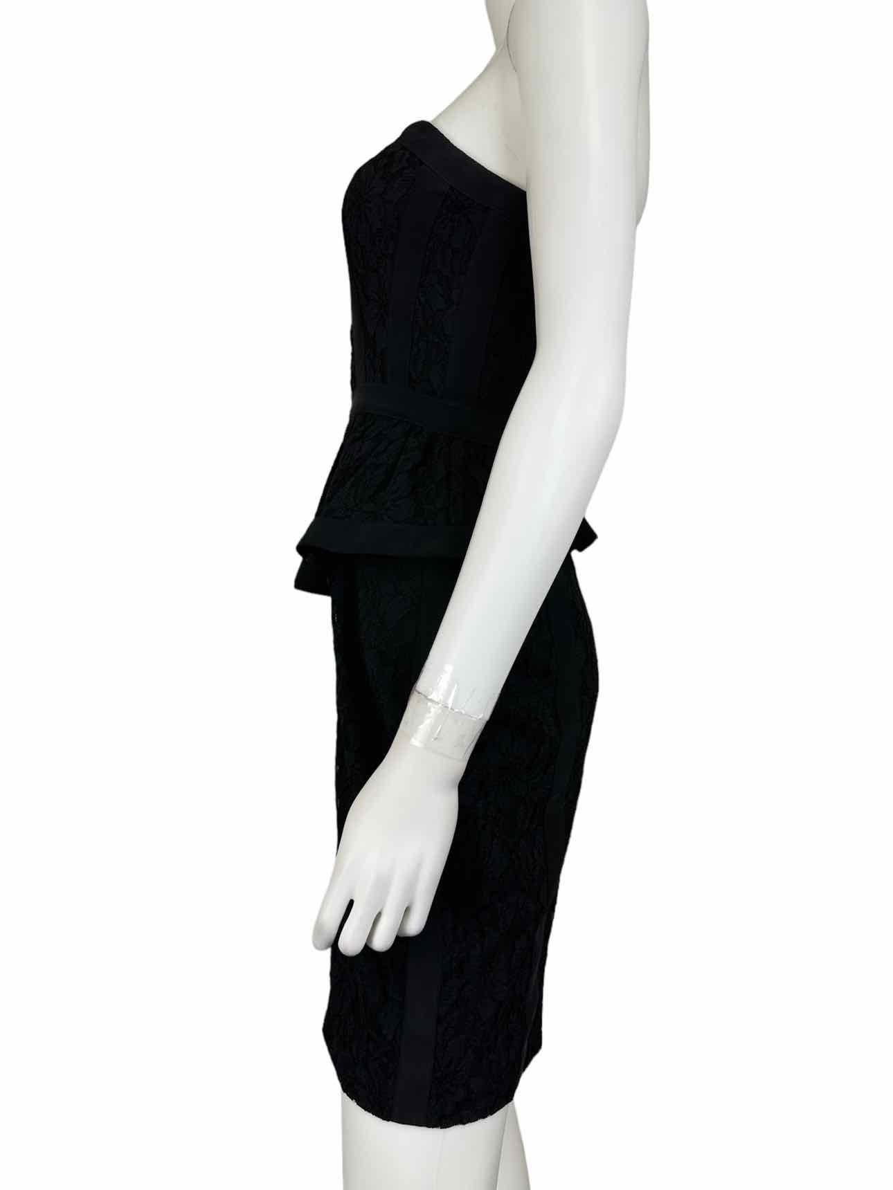 BETSEY JOHNSON Black Lace Strapless Cocktail Dress Size 2