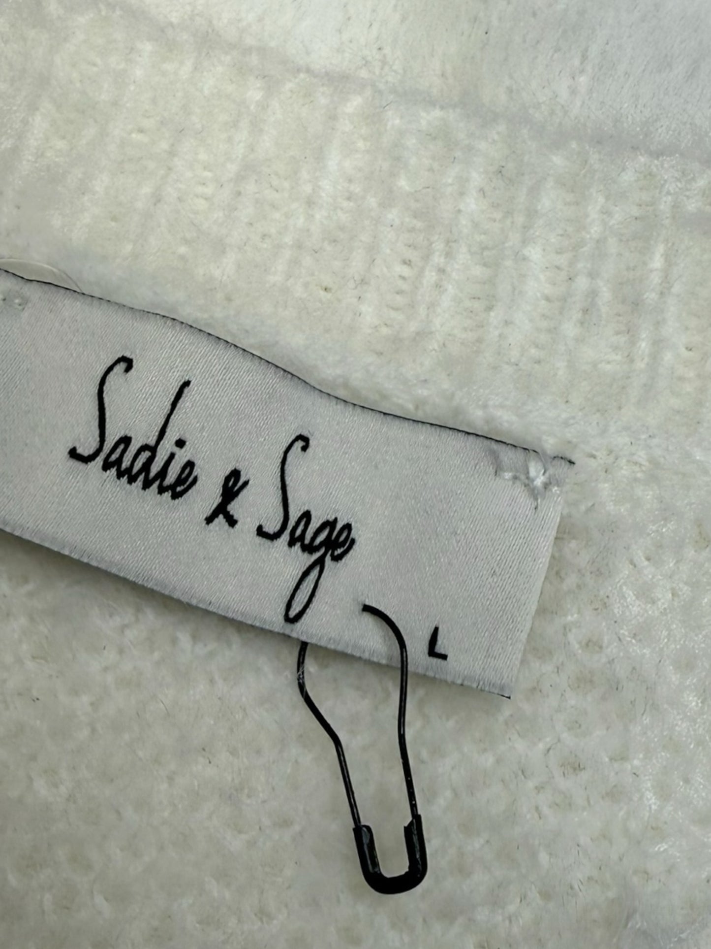 Sadie & Sage NWT White Porcelain Rhinestone Bow Cardigan Size L