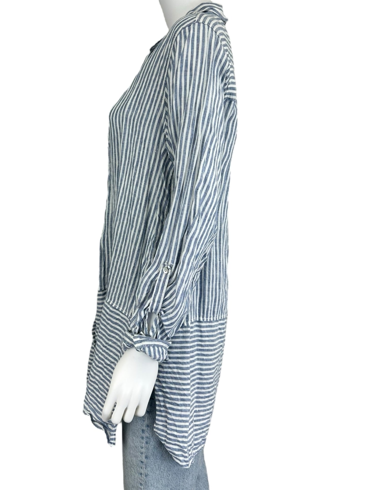 TAHARI 100% Linen Blue Striped Button-down Size L