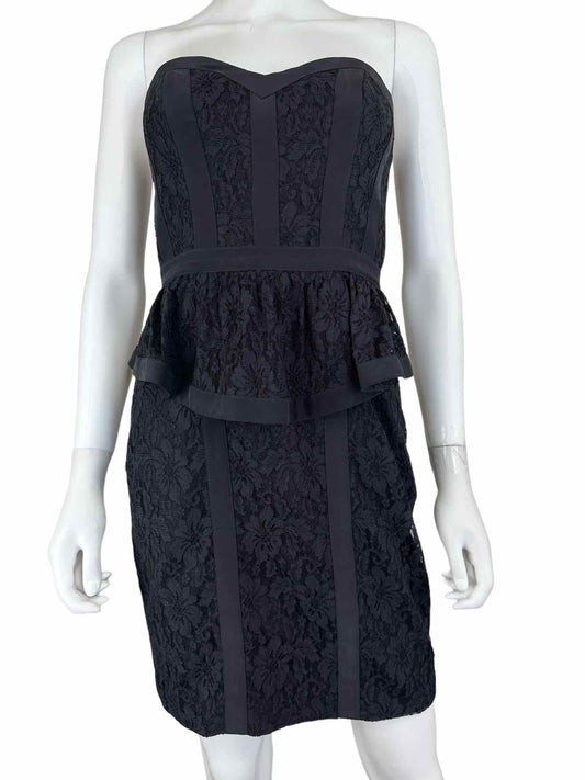 BETSEY JOHNSON Black Lace Strapless Cocktail Dress Size 2