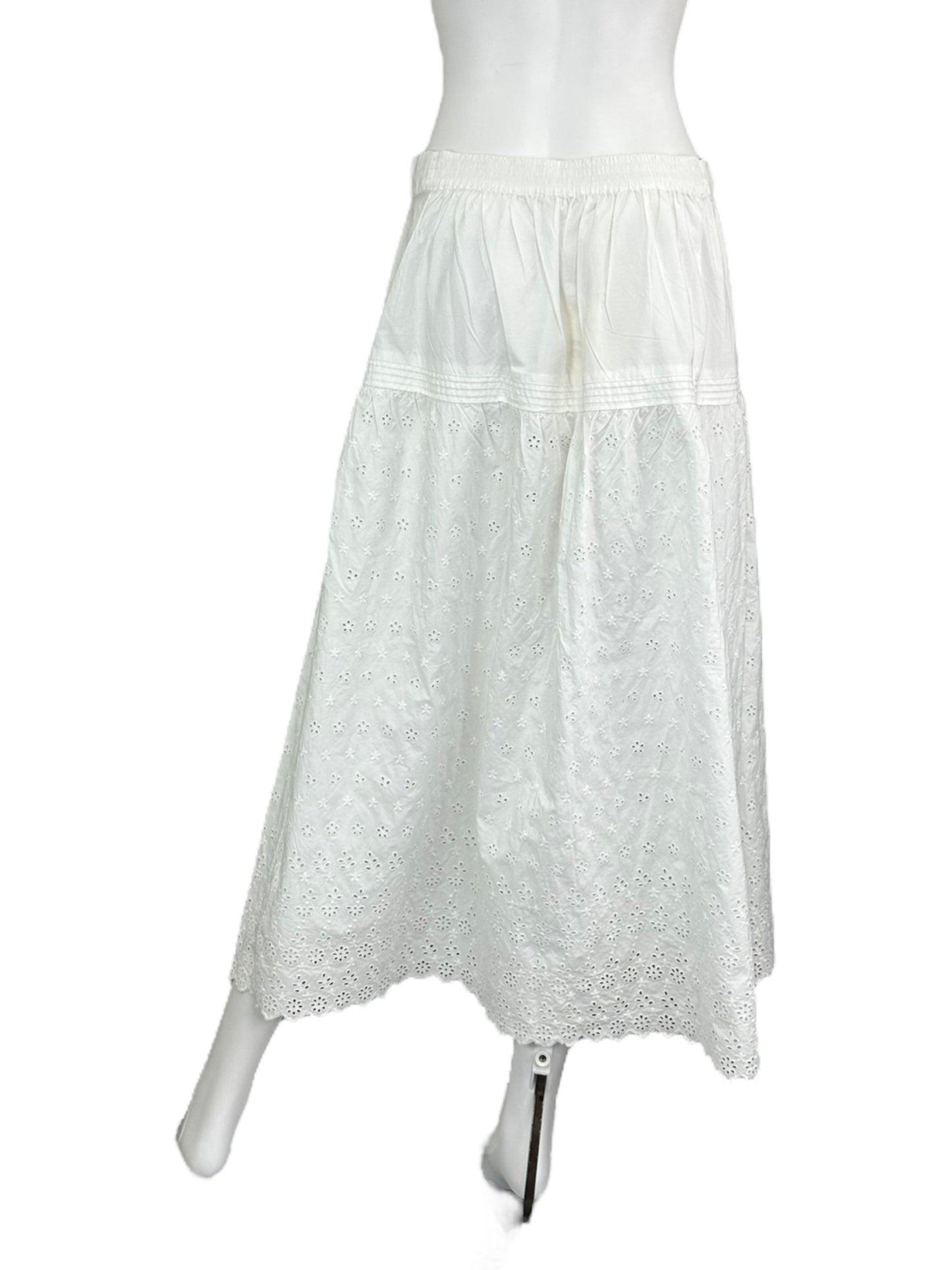 GAP White Floral embroidered Maxi Flowy Skirt Size M