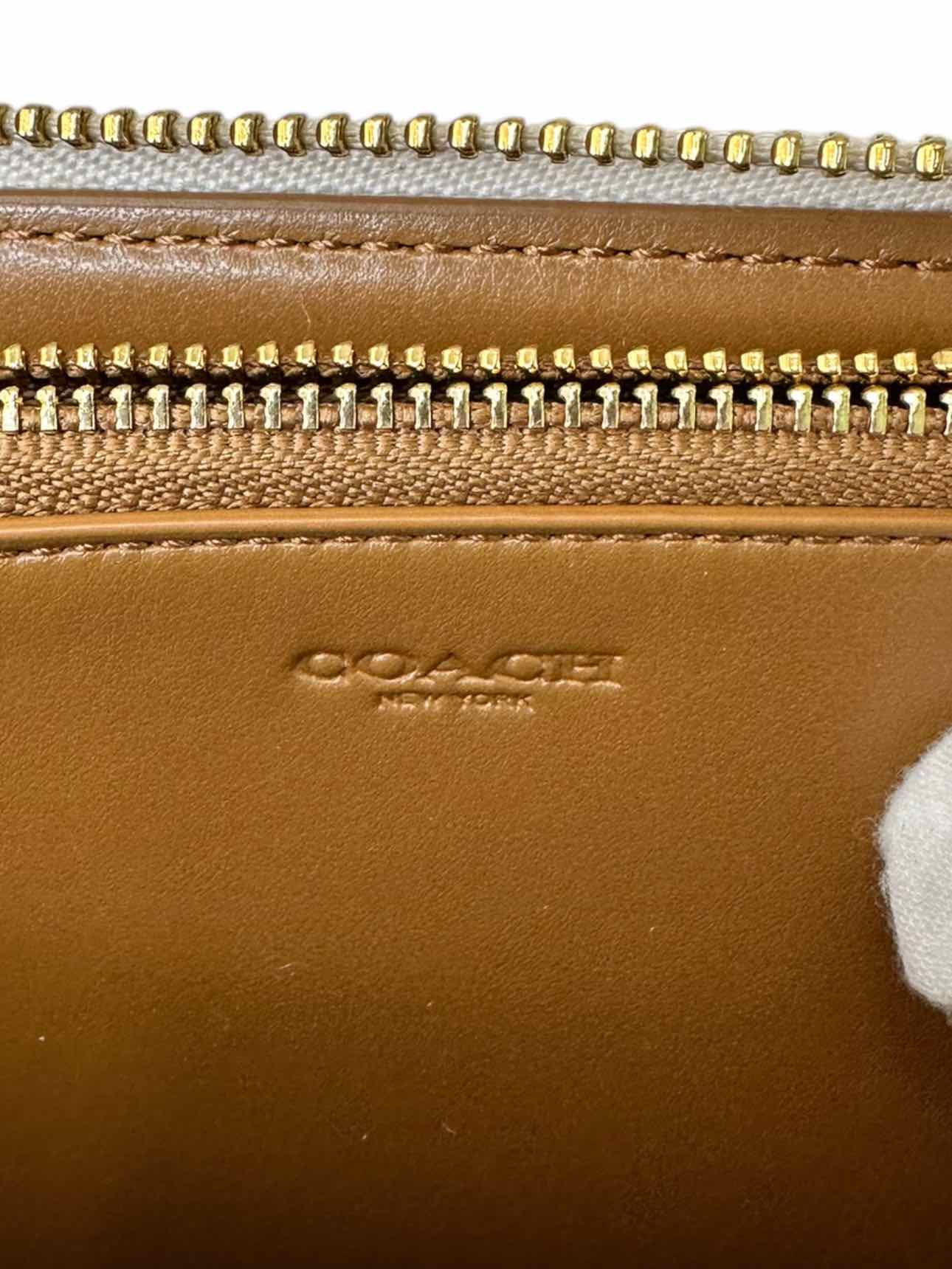 COACH Cream Leather Accordion Zip Wallet