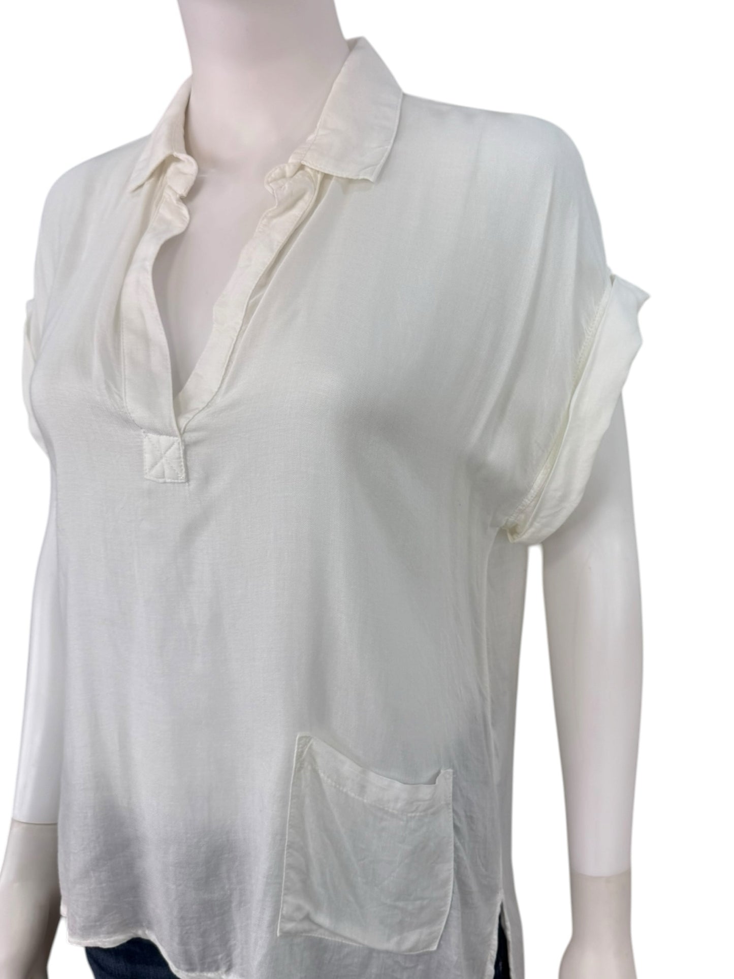 bella dahl White Splitneck Blouse Size XS