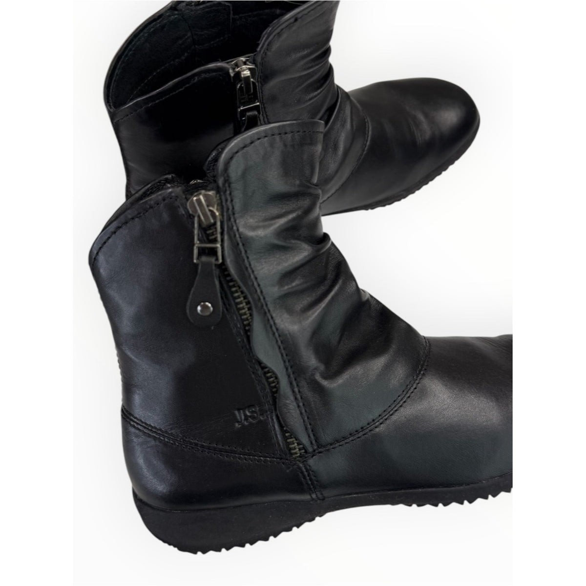 Josef Seibel NWOT Black Leather Naly 24 Booties Size 37