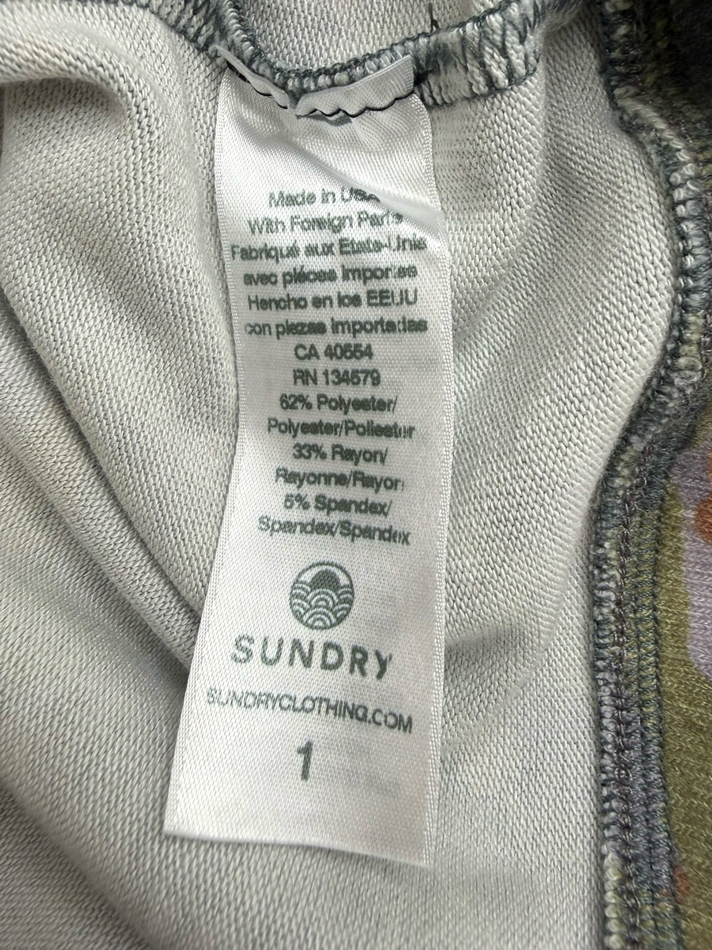 SUNDRY Size S Hoodie/Crewneck Knit