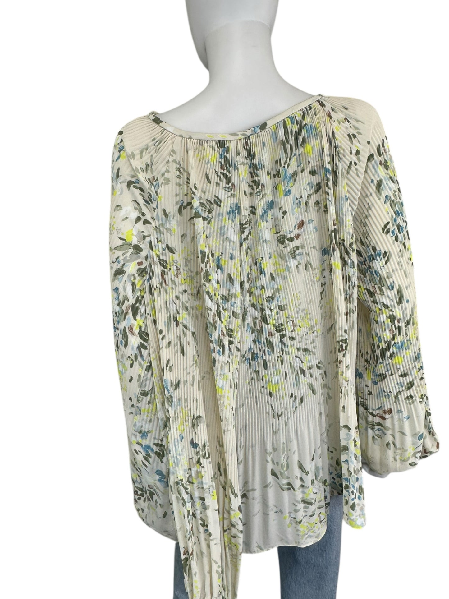 White House Black Market Ivory Blouse Size M