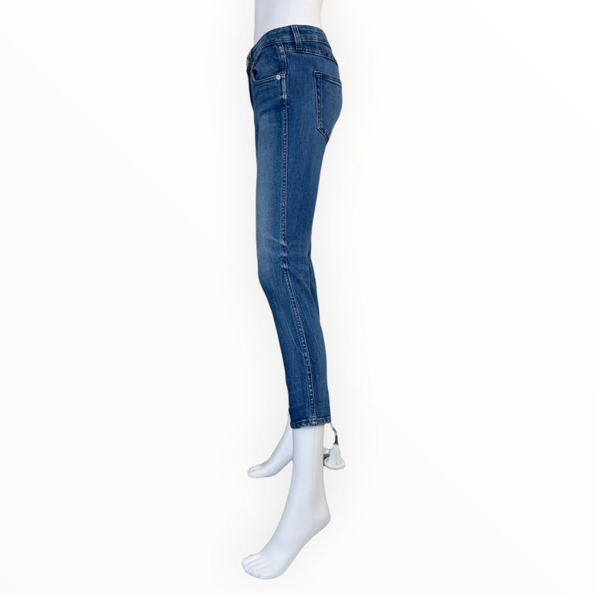 AMO Kate Mid Rise Slim Straight Jeans Blue Gem Medium Wash Stretch Size 26