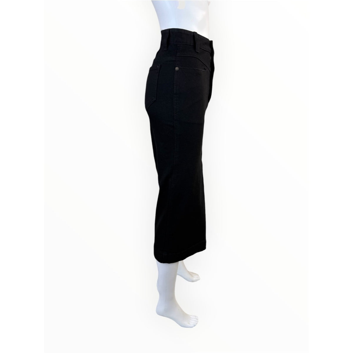 a loves a NWT Black Denim Midi Skirt Size 25