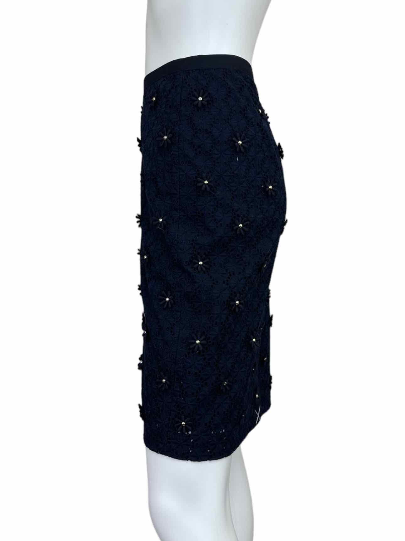 Talbots NWT Navy Blue Floral Eyelet Pencil Skirt Size 6P