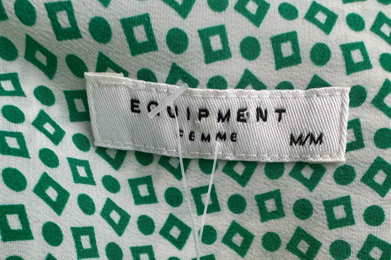 EQUIPMENT Green Silk Print Button Down Size S