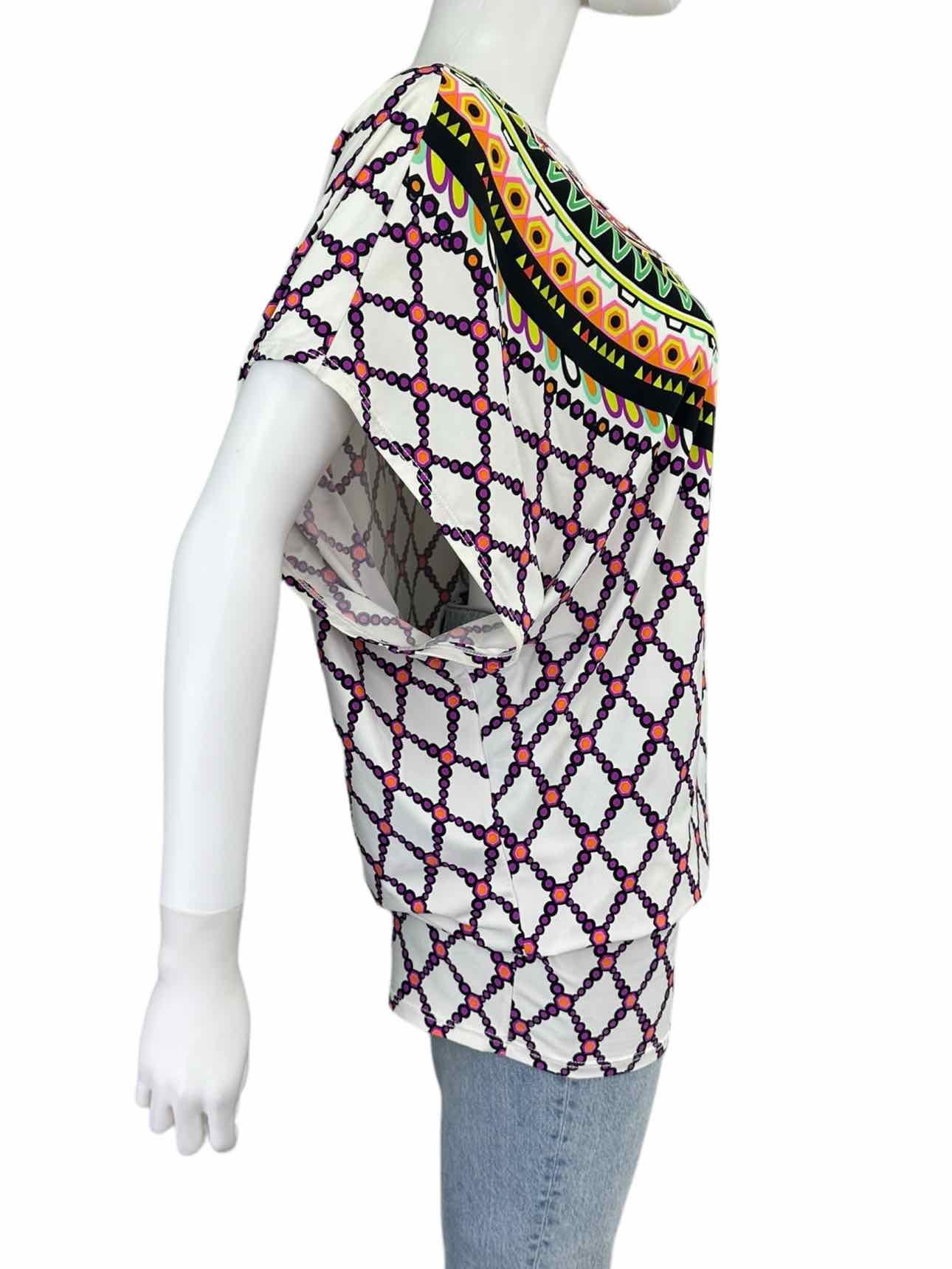 TRINA TURK Multi-colored Knit Top Size L
