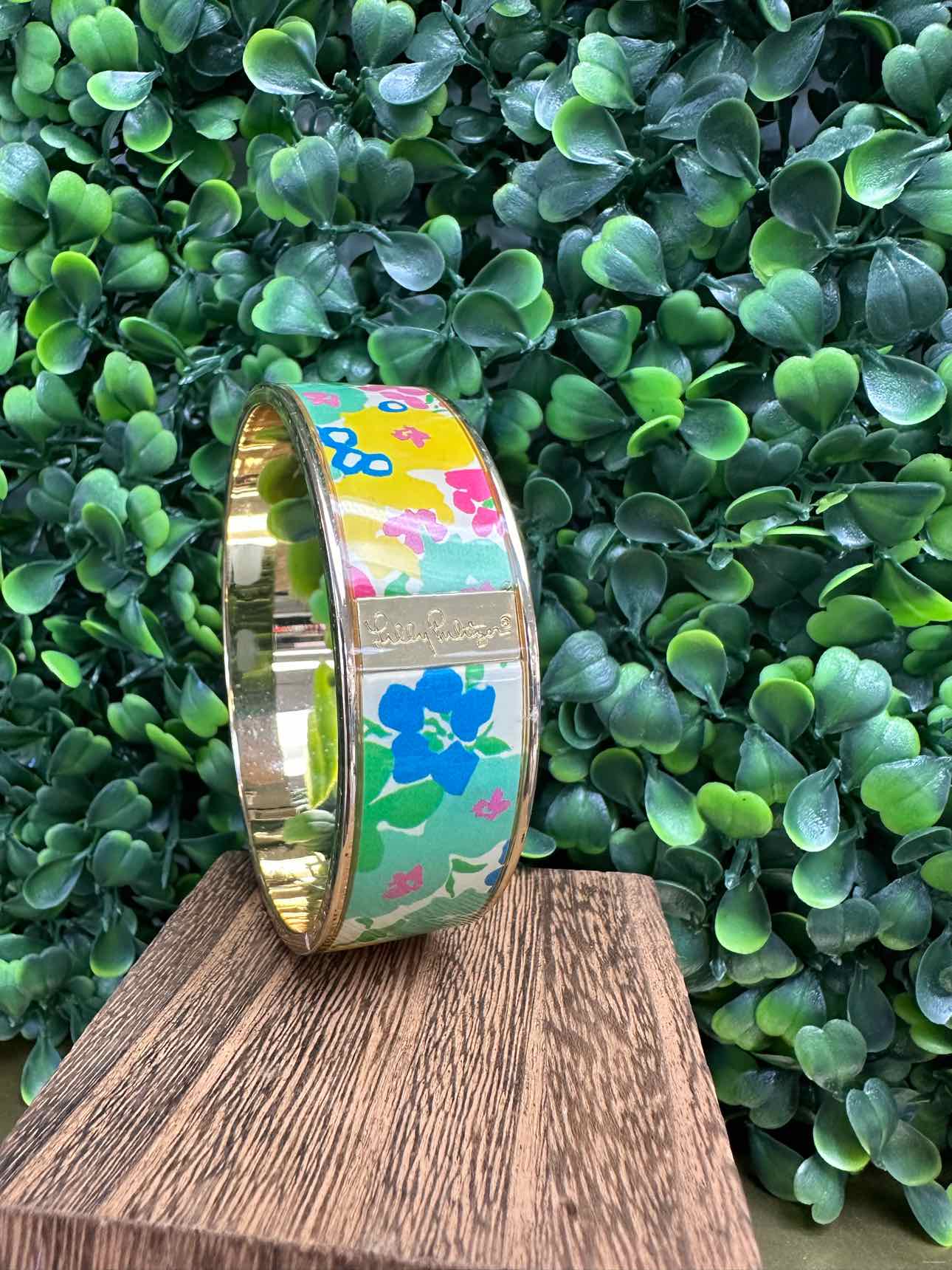 Lilly Pulitzer NWT Floral Photodome Bangle Bracelet