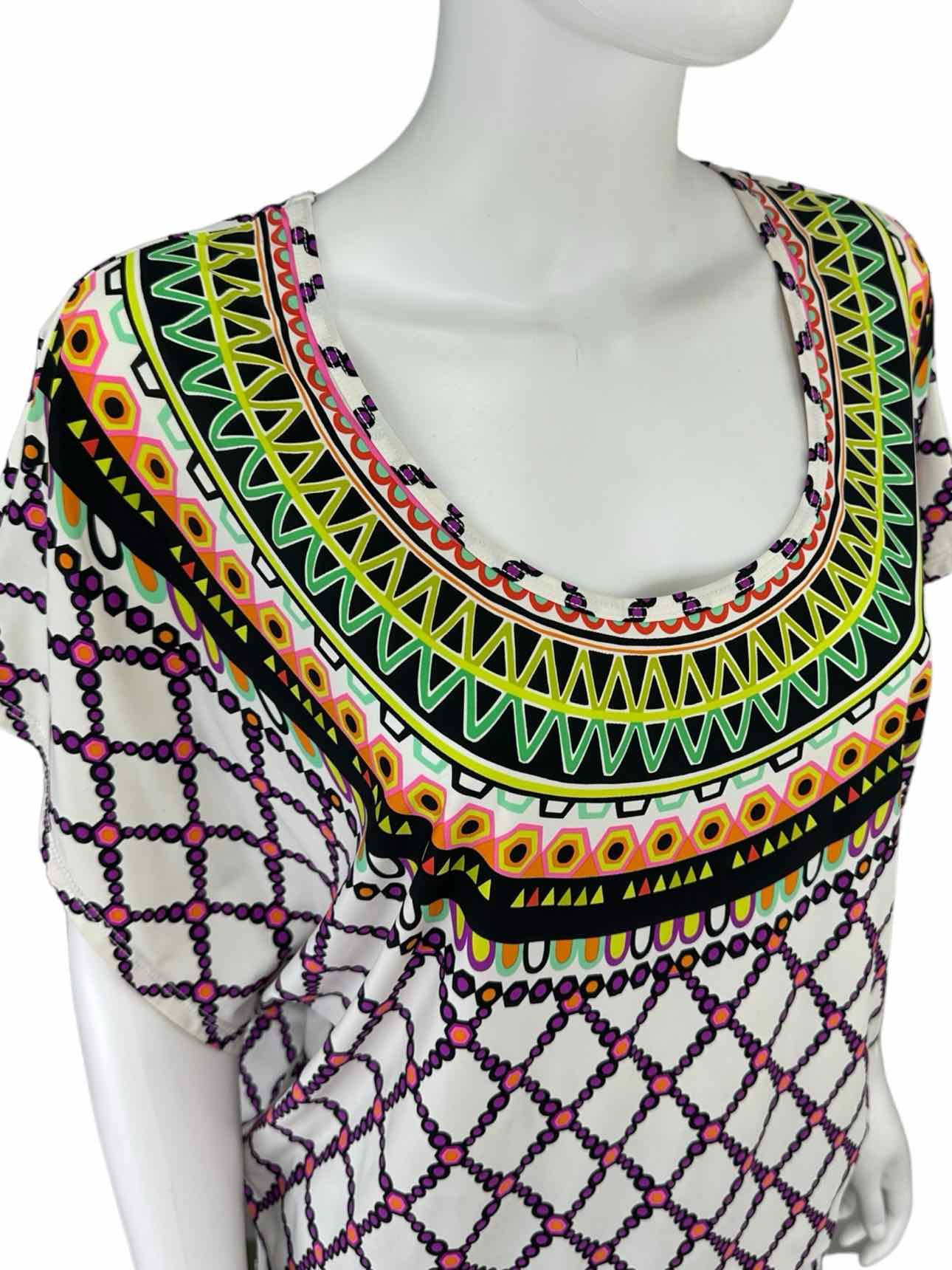 TRINA TURK Multi-colored Knit Top Size L