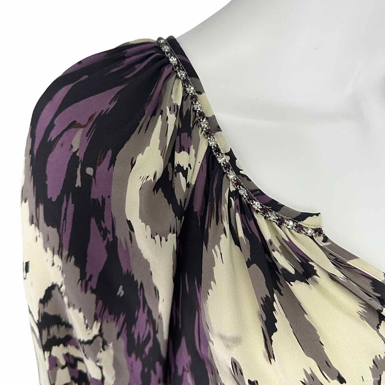 Karen Kane NWT 100% Silk Purple Print Top, neckline